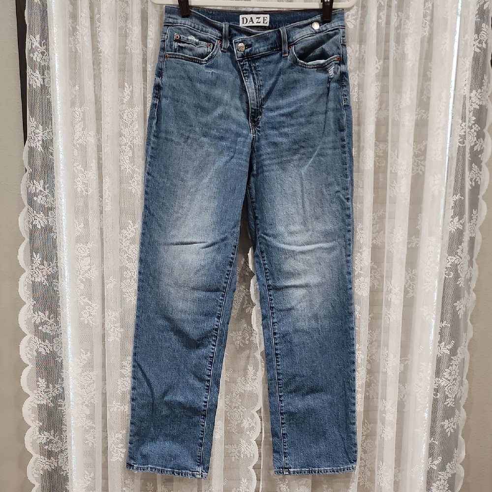 DAZE "SUNDAZE TOUGH LOVE" STRAIGHT LEG JEANS